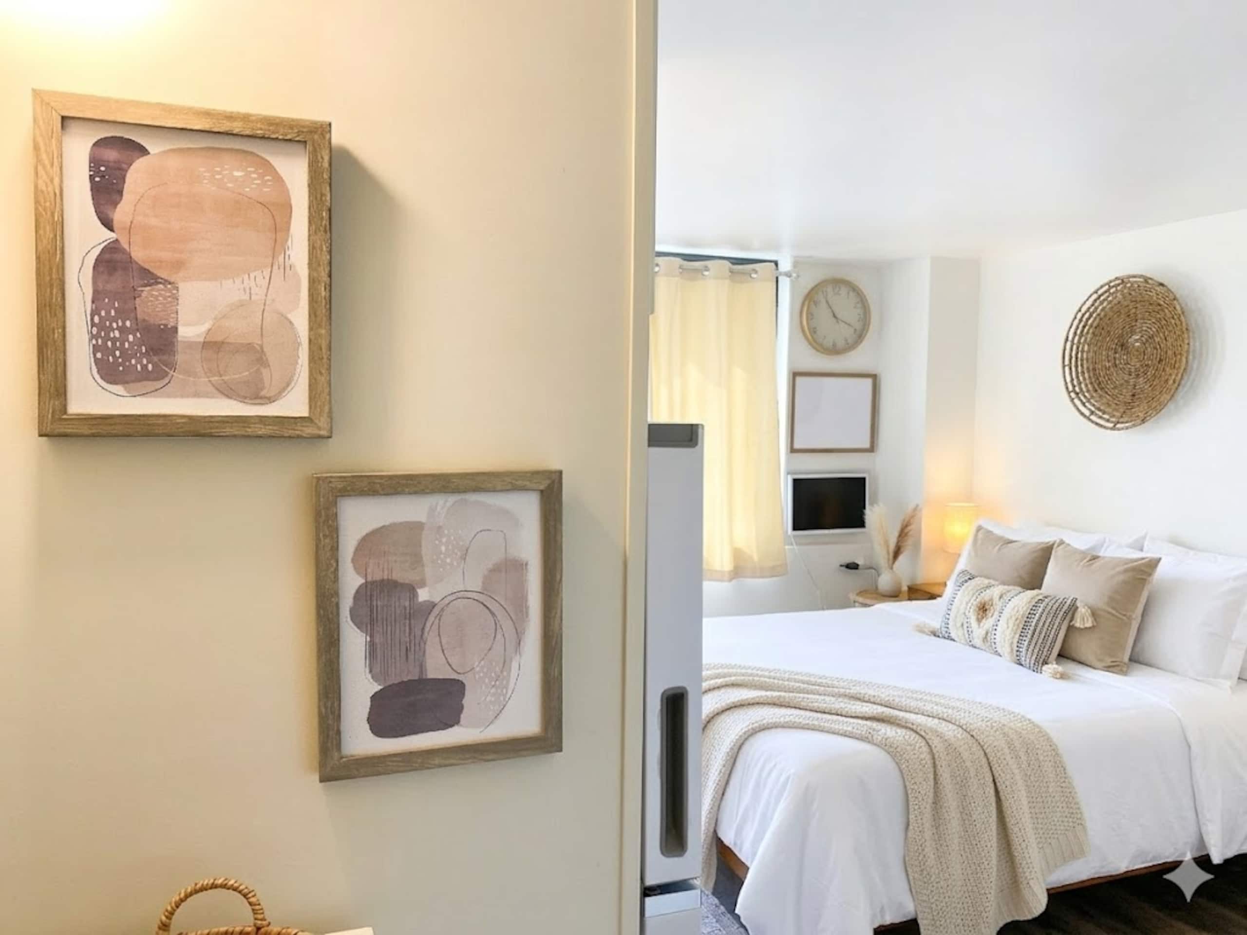 Great Waikiki Canal View - Modern Cozy Studio 8 - Image 1