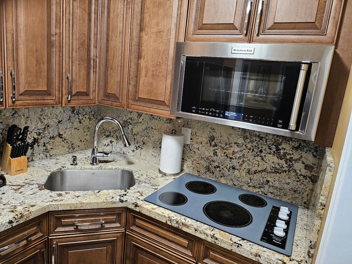 Top performing Airbnb: Salymar home2 in North Miami Beach