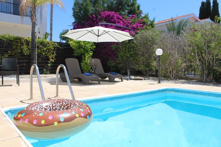 Sun Julz LTD managed Airbnb listing 1