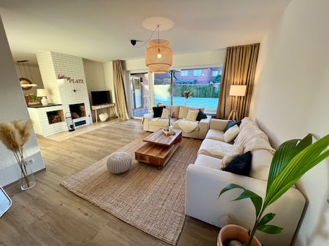 Apartment "Zum Weißen Hahn" first floor