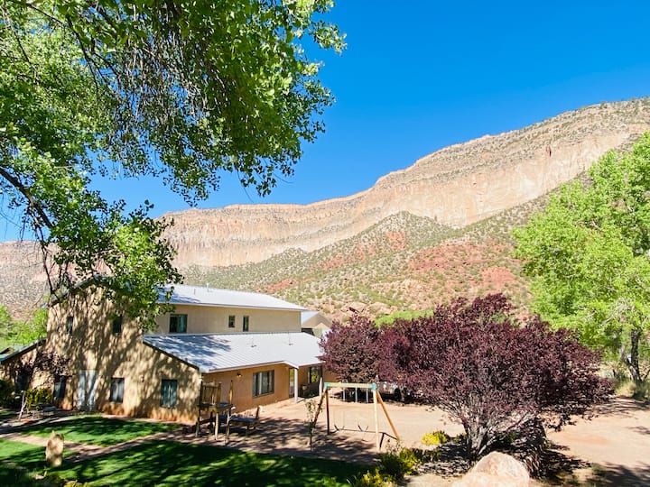 Mesa View Studio Lower Level Guest suites for Rent in Jemez Springs