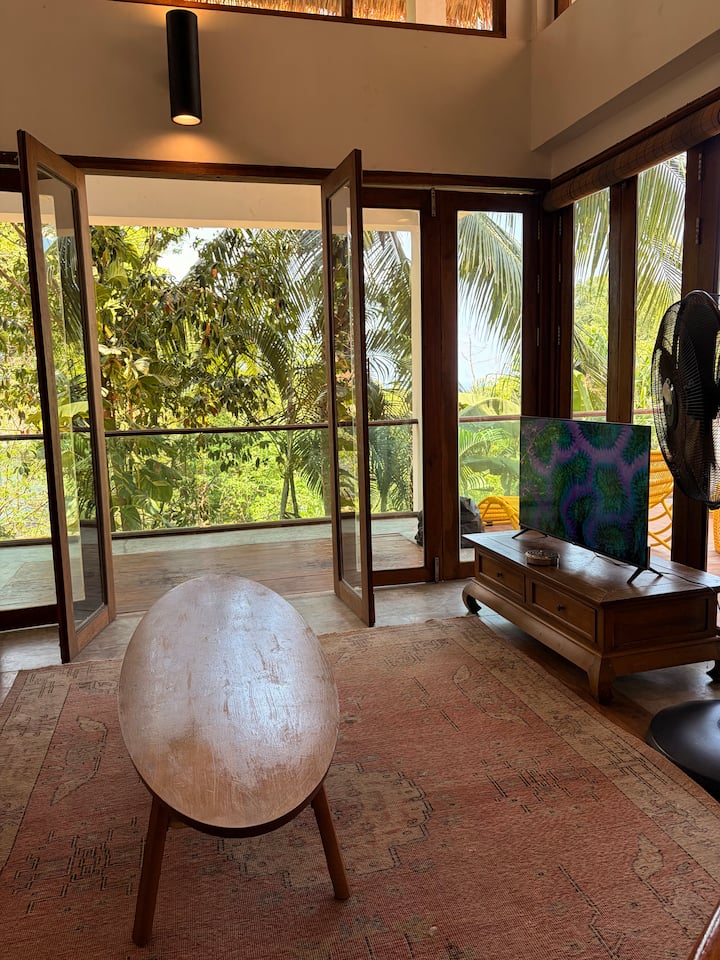 Coconut Grove Villa - 따오 섬