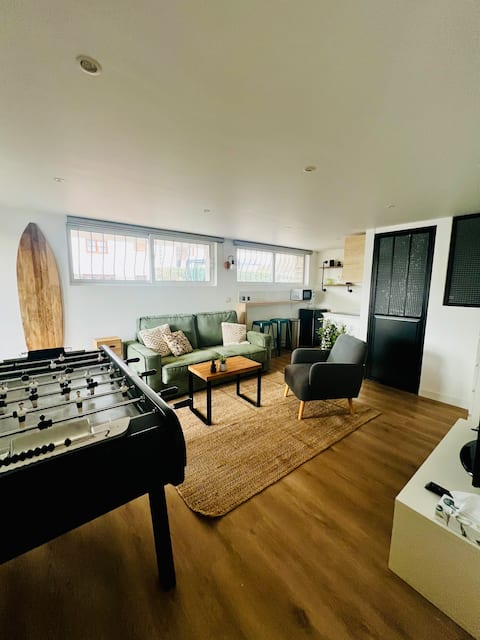 Studio design avec coin jardin-proche Versailles