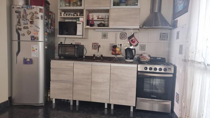 Quarto duplo em apartamento em Chacarita