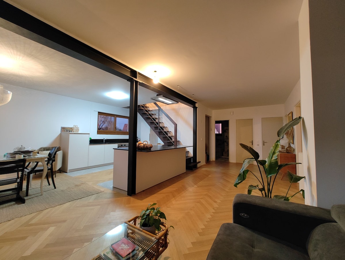 Annuncio Airbnb popolare: Modern House 170m2 with Garden, close to Basel a Huningue