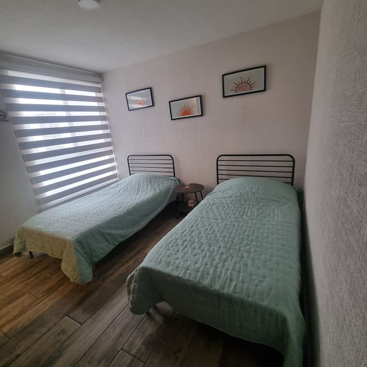 Schlafzimmer 2