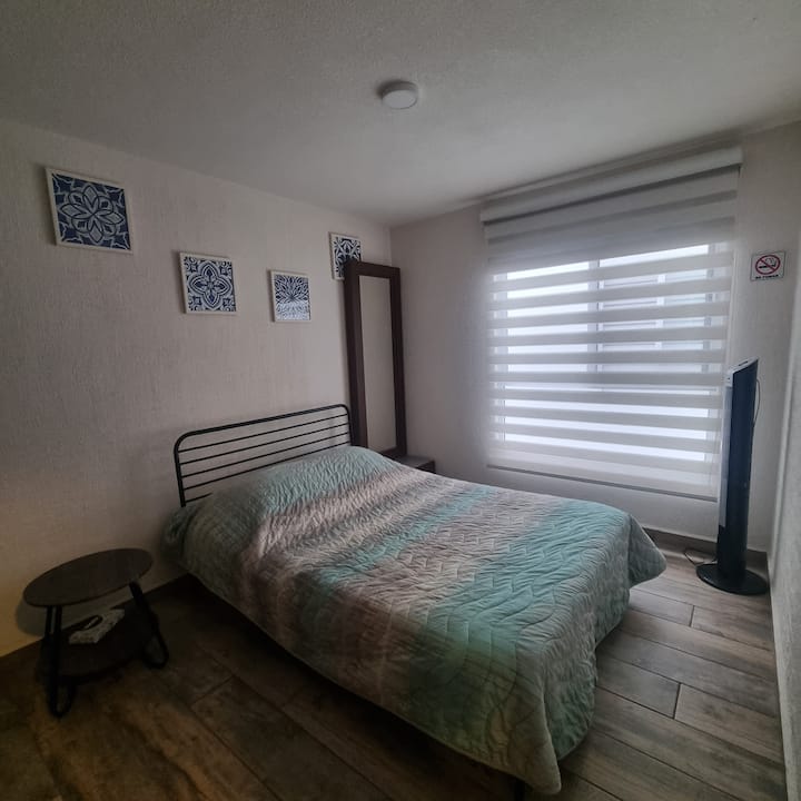 Schlafzimmer 1