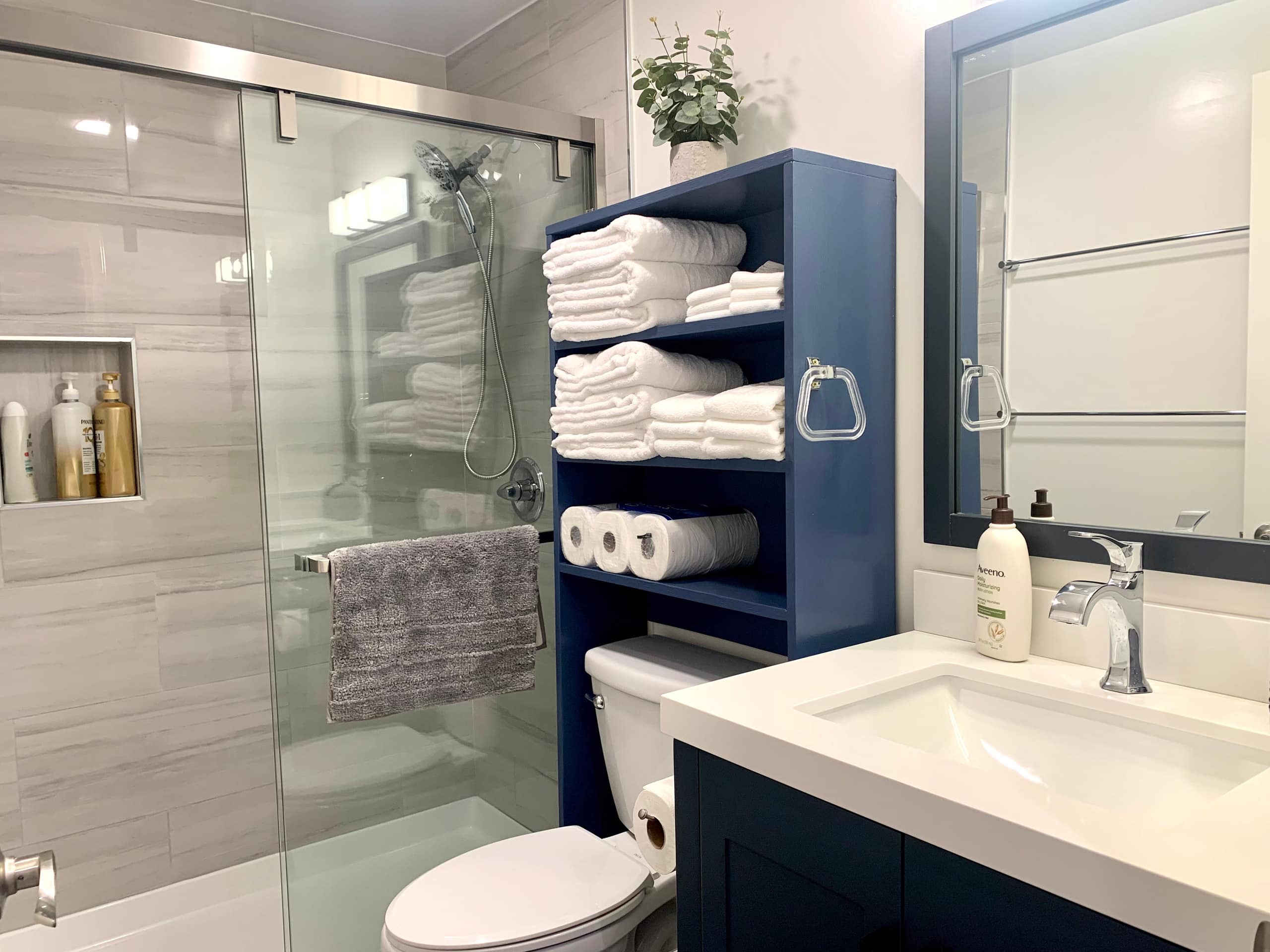 Home in San Francisco · ★4.93 · 2 bedrooms · 2 beds · 1 bath - Image 30