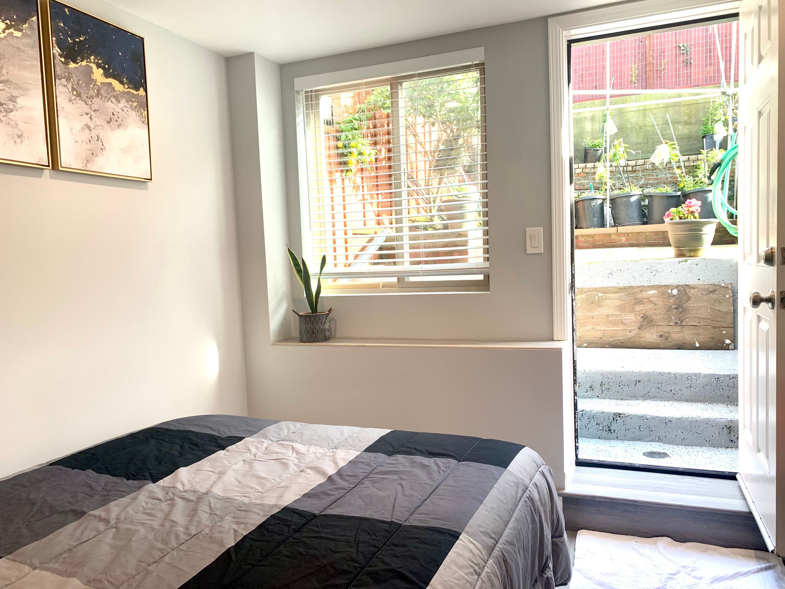 Home in San Francisco · ★4.93 · 2 bedrooms · 2 beds · 1 bath - Image 22