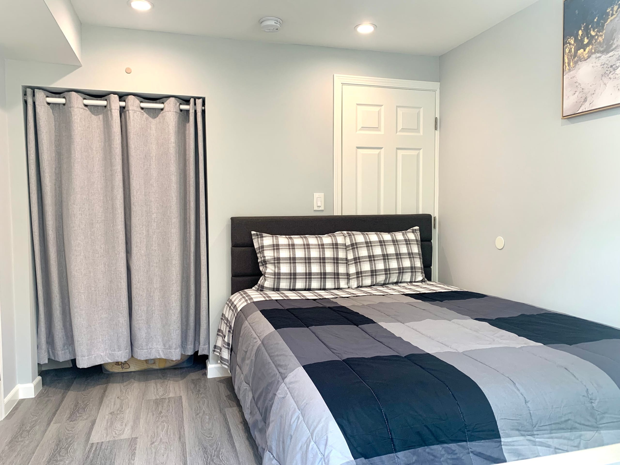 Home in San Francisco · ★4.93 · 2 bedrooms · 2 beds · 1 bath - Image 19