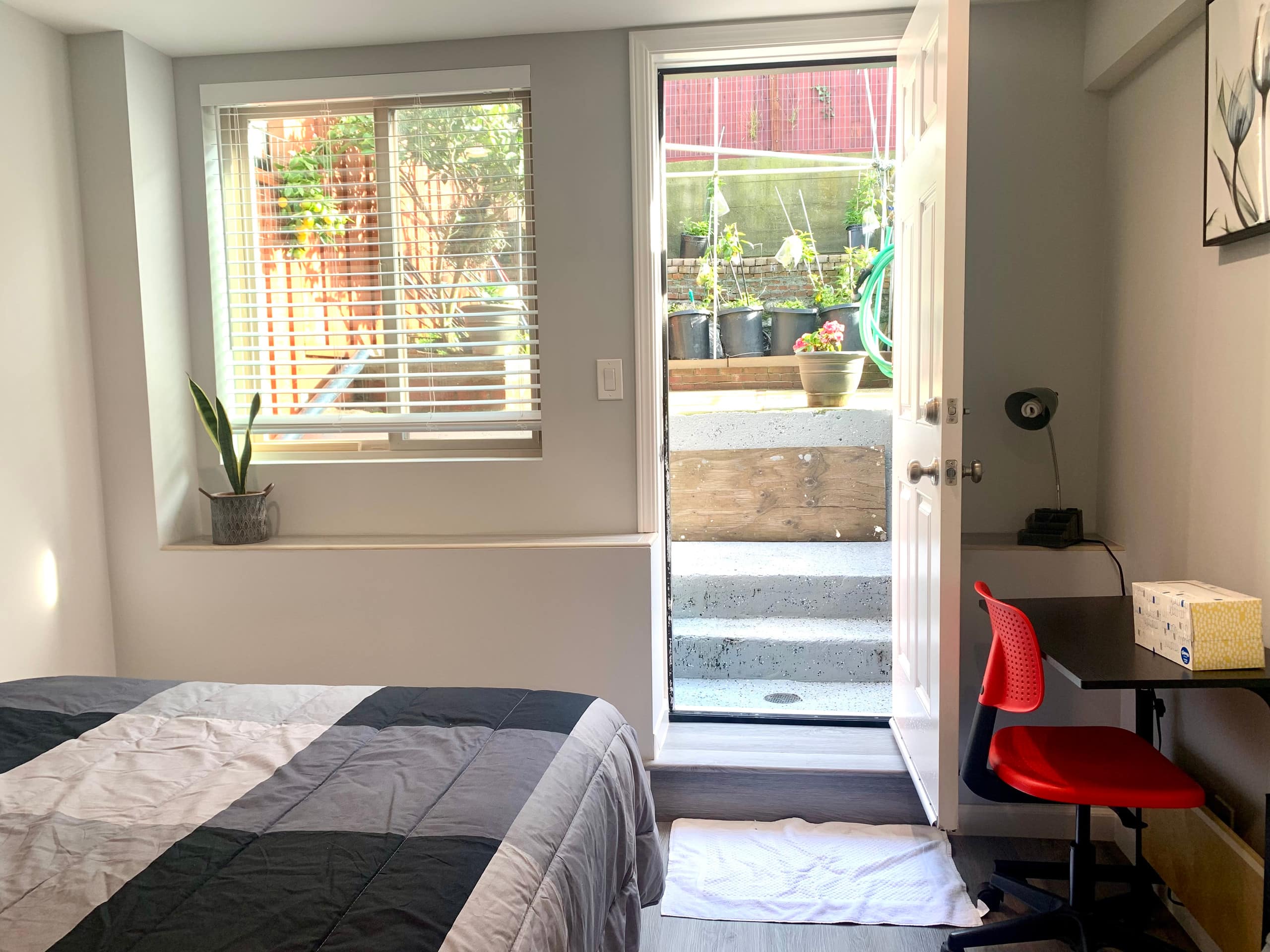 Home in San Francisco · ★4.93 · 2 bedrooms · 2 beds · 1 bath - Image 23
