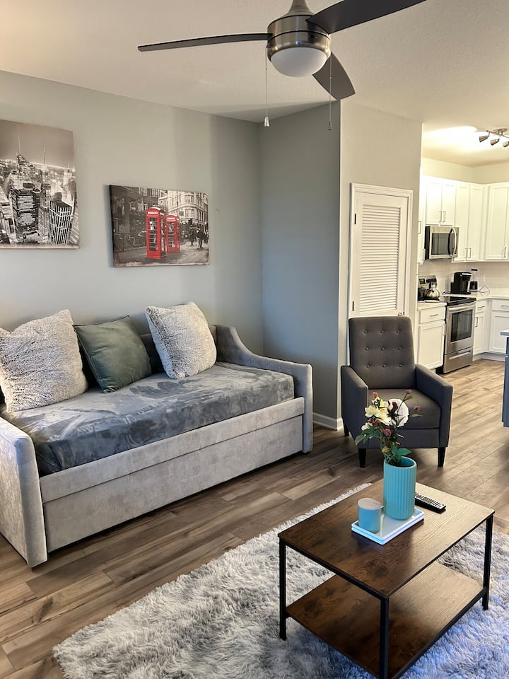 Upscale Stay By Airport & St. Johns River - Jacksonville Zoo and Gardens, Jacksonville