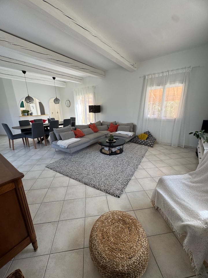 მისაღები ოთახი