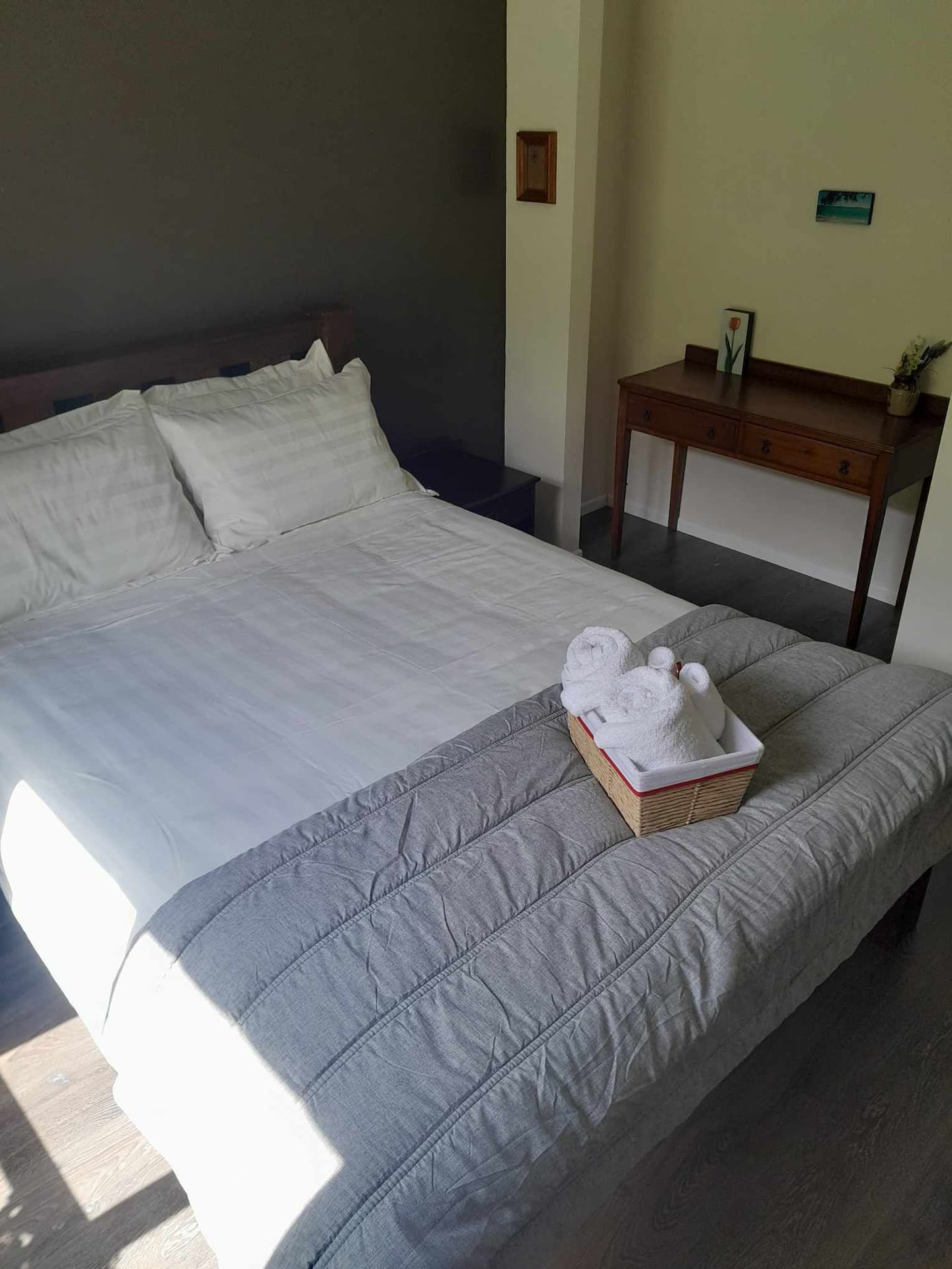 Springfield Retreat (4th Bedroom On Require) 5