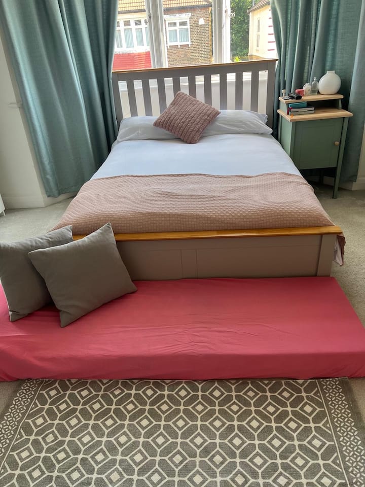 საძინებელი 2