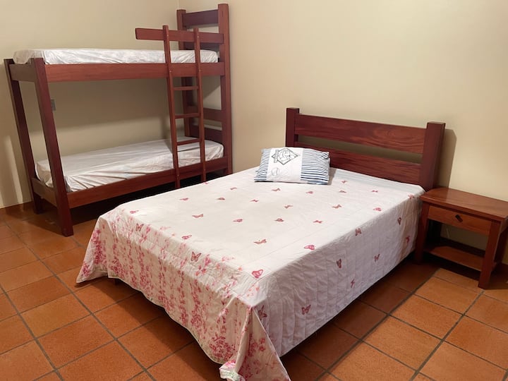 საძინებელი 1