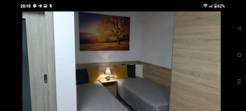 Apartment in absolute center.