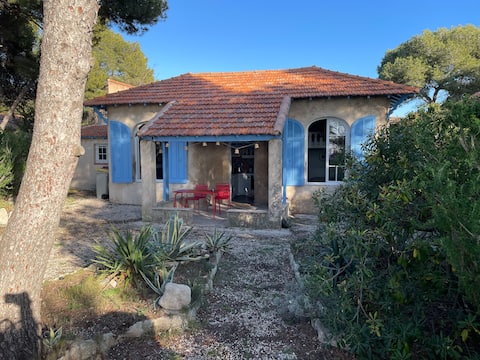 Idyllic seaside maisonette. 3-star certification