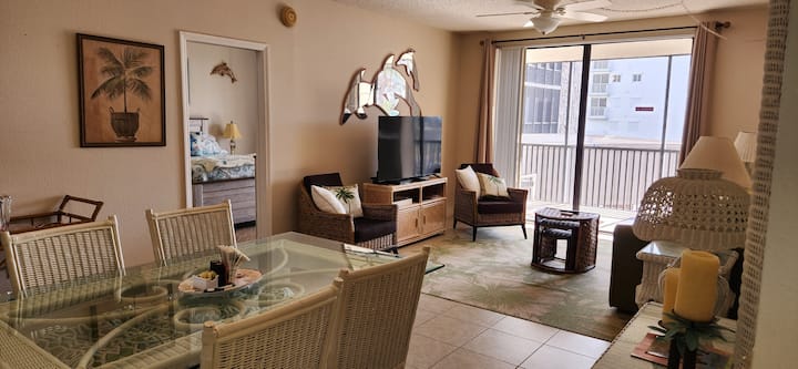 Cocoa Beach Front Building With Pool 30 Day Min - Cocoa Beach, FL