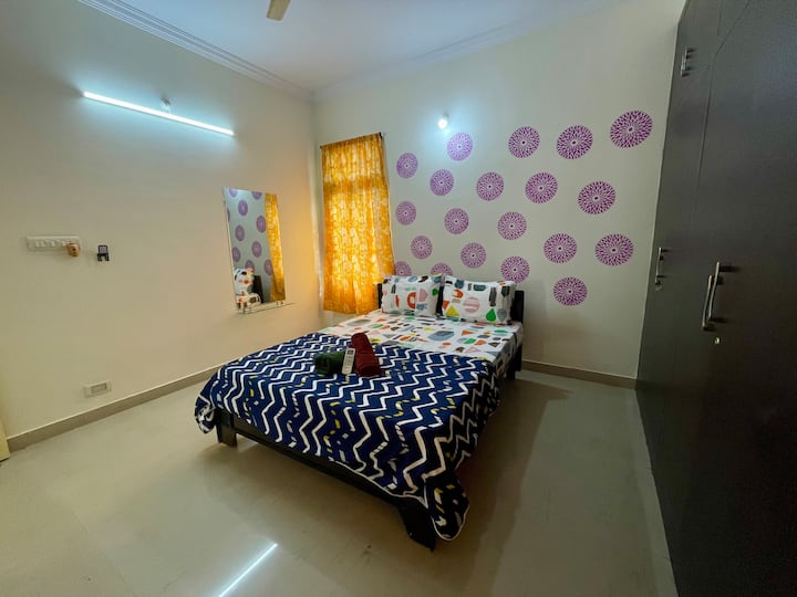 საძინებელი 1