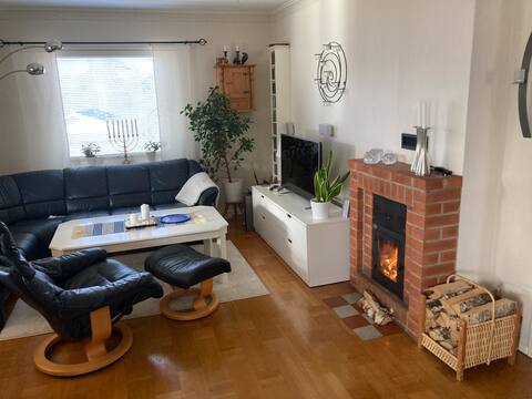 Top performing Airbnb: House by the lake Allgunnen in Högsby