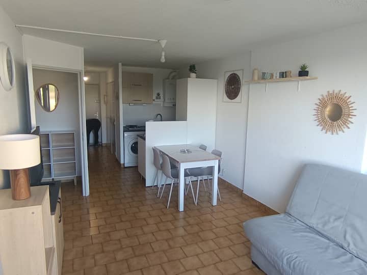 T2 Cabine Avec Parking, Piscine, Clim Mobile - Agde