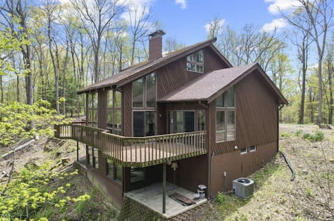 Cabin on the Ridge