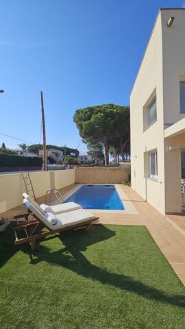 Casa L’Escala gallery image 2