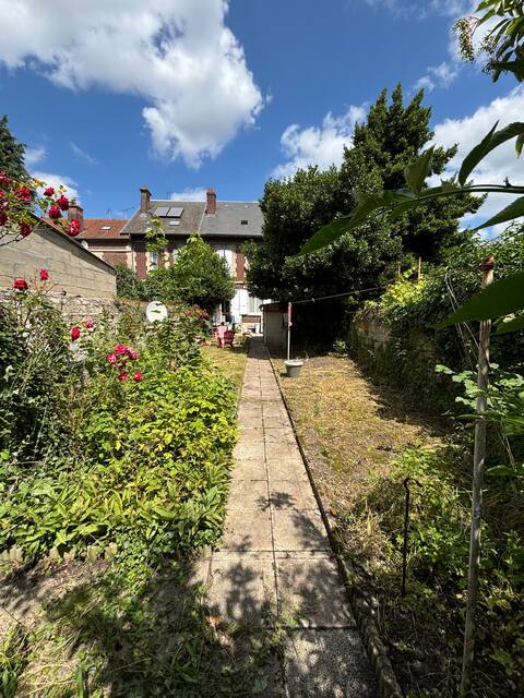 Spacious and Bright House - 25 mins to Paris