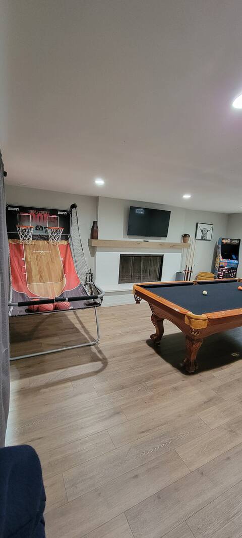 LuXurioUS Home Near L.A., Theme Parks and Beaches