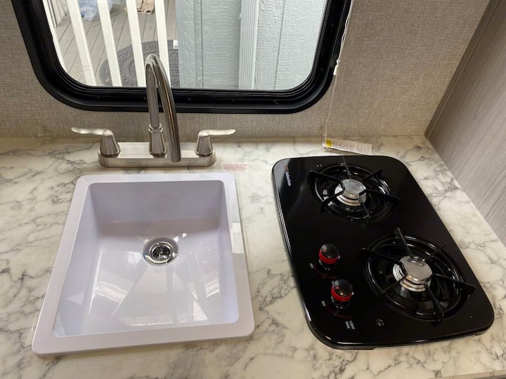 San Diego Rv Camper - Delivery & Setup - Chula Vista, CA