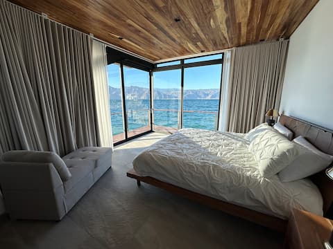 Secret Gem •B&B • Sauna•Hot Tub•Kayak•2BR