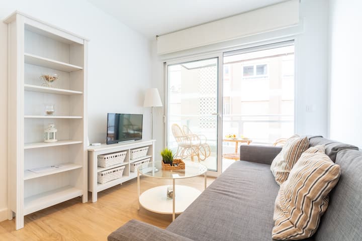 Sea Views: Your Refuge On The Paseo Marítimo - Almería