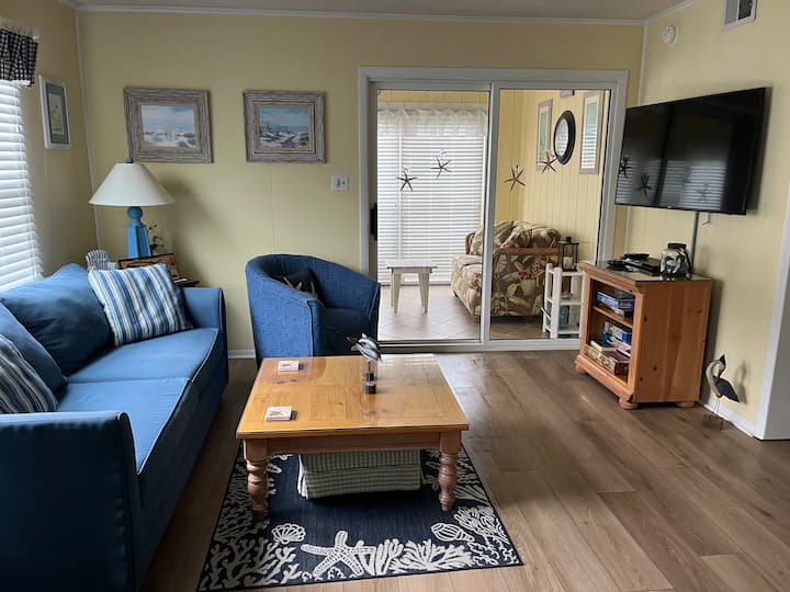 Cozy Condo: 2mi From Bethany Beach - Delaware