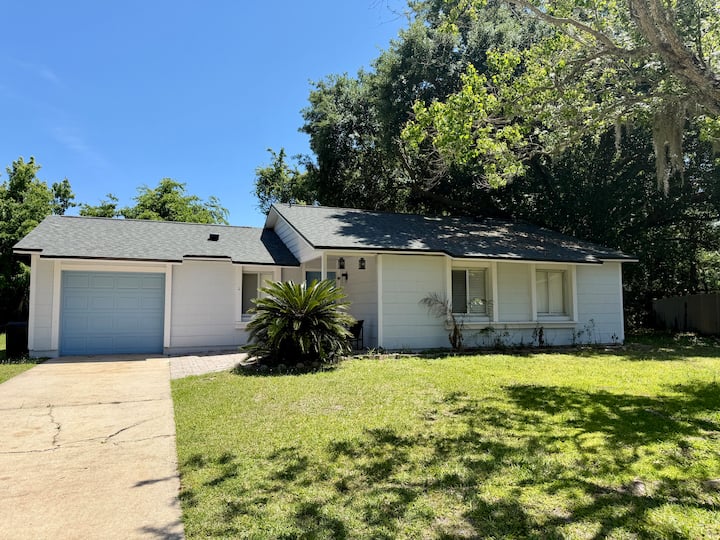 3br Near Boombah & Sanford Airport · Dog-friendly - Sanford, FL