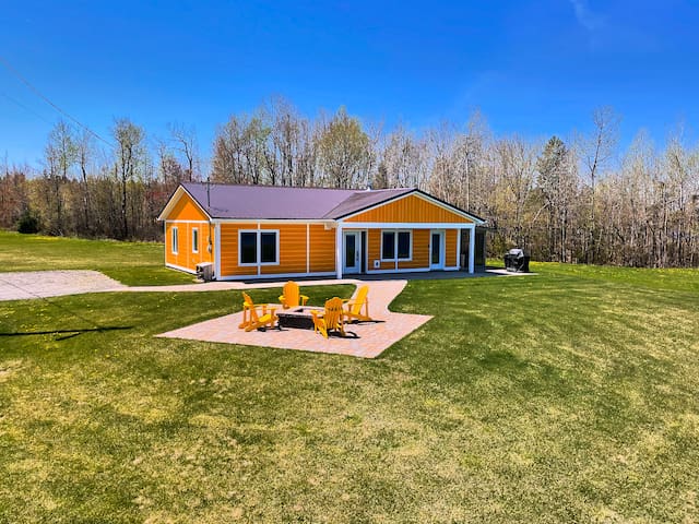 40% OFF ALL January / Waterfront Cottage & Hot Tub