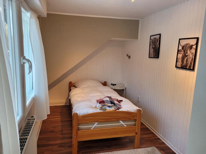 საძინებელი 1