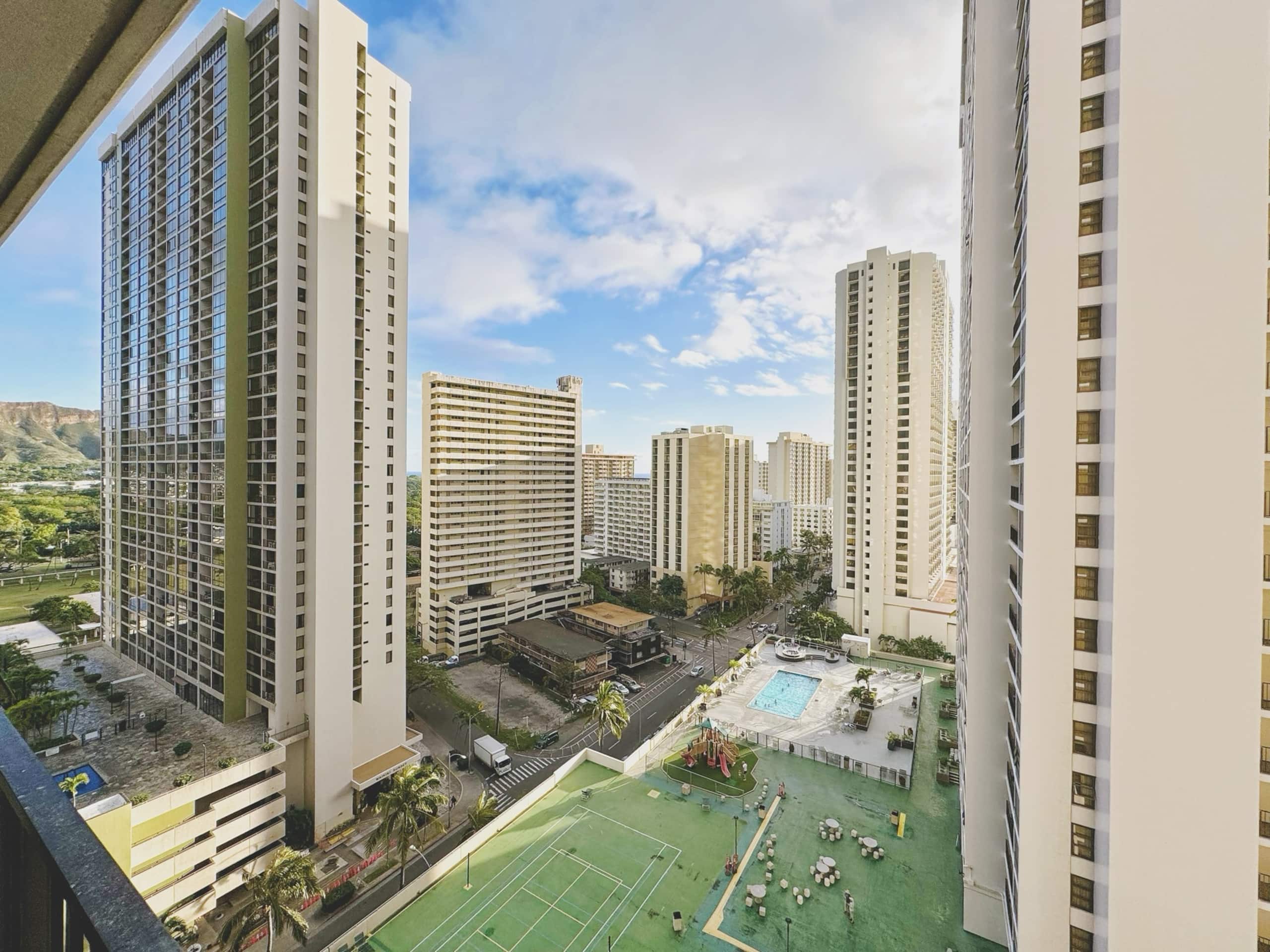 *Ultra Upscale 1BR in Waikiki w/Parking* - Image 35