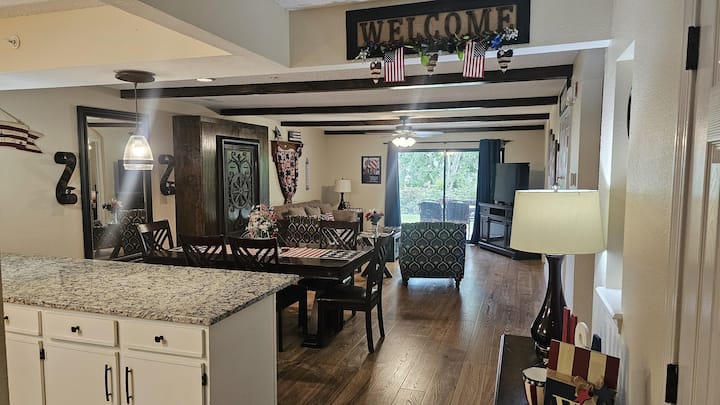 Renovated Condo With Indoor/outdoor Pool - Branson, MO