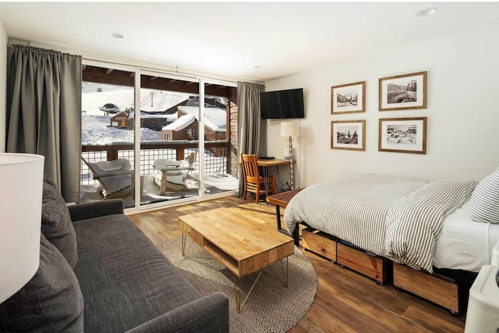 Cozy Ski Lodge Studio In Truckee - Truckee, CA