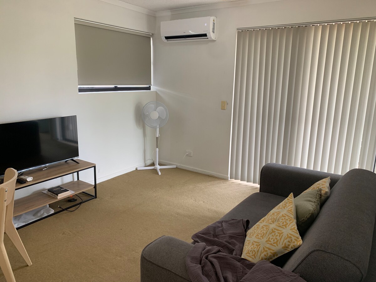 Successful Airbnb property: Entire apartment with pool near The Gabba stadium in Kangaroo Point