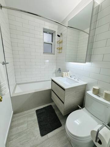 Upper East Side 2 Bedrooms Dream gallery image 4