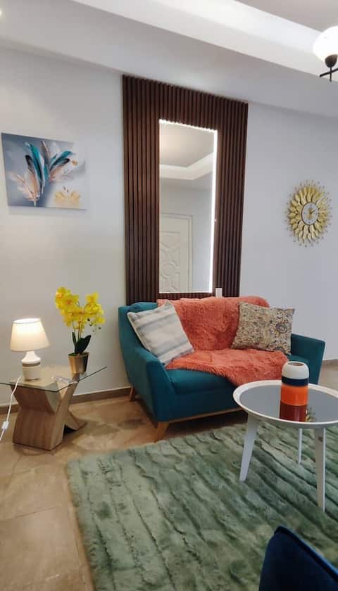 Beautiful apartment 2 mins feria