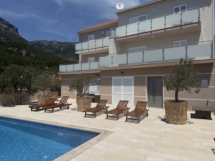 Villa Nikola-pool Side Apartment - Bol