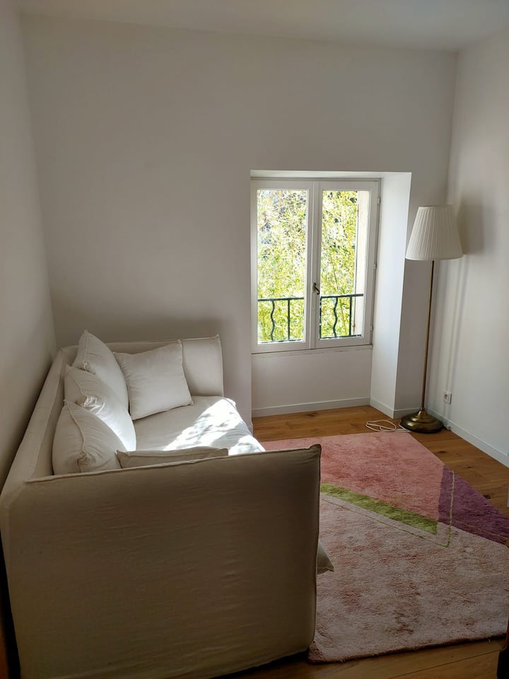 Spálňa s rozkladacou pohovkou s rozmermi 120 x 188