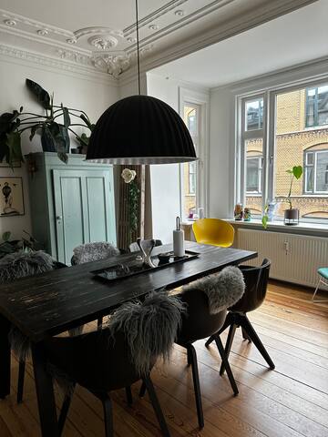 Midt på værnedamsvej – københavnernes lille Paris gallery image 3