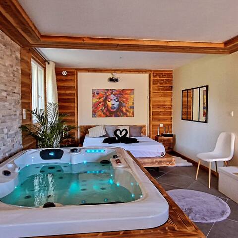 Romantic Escape in Mountain, Private Jacuzzi.