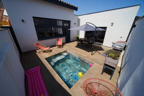 The house of happiness - pool - near the beach