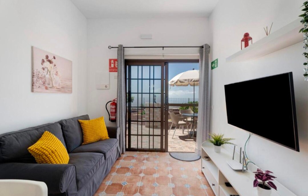 Anuncio de Airbnb popular: La Sabina de Manuel 3 - Viewpoint en San Miguel De Abona