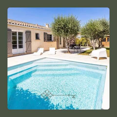 Villa Pérols near sea with garden and pool